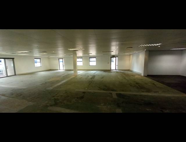 406M² OFFICE TO LET IN WOODMEAD